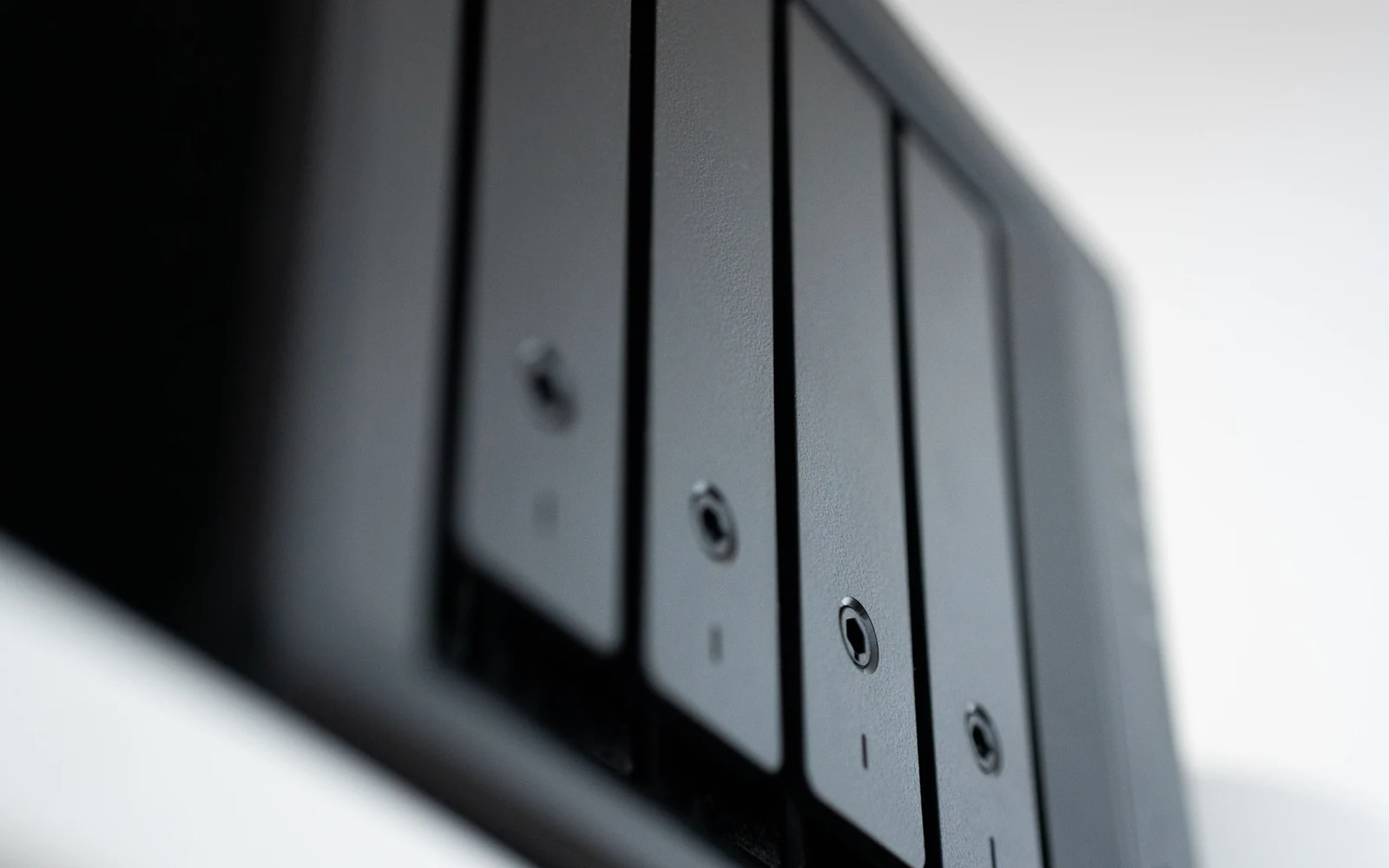 Cloud computing infrastructure representing synchronized and backup data